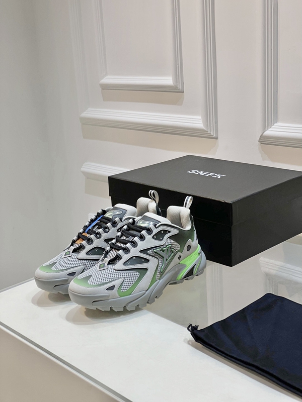 ルイヴィトン靴背面デザイン